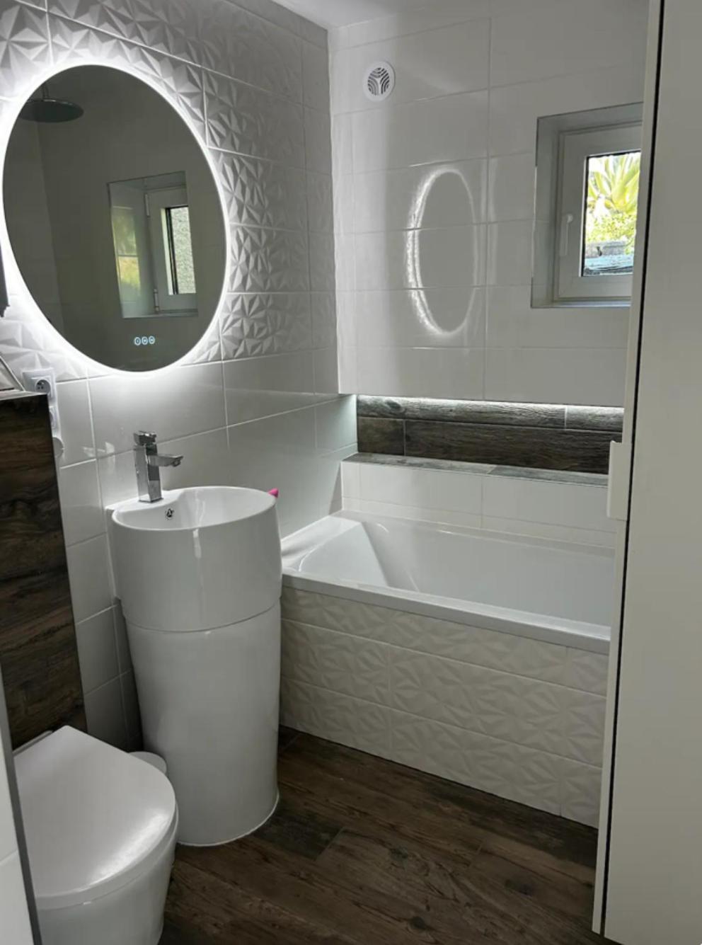 Belle Chambre Privee Avec Le Jardin Privatif Et Le Jacuzzi 카발레르쉬르메르 외부 사진
